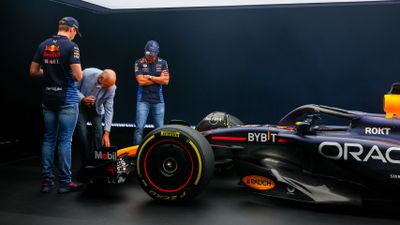 Red Bull RB20 - Max Verstappen/Sergio Perez