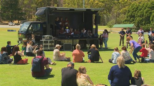 Adelaide Hills residents gather to remember the one-year anniversary of the Cuddle Creek bushfire.