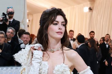  Anne Hathaway attends The 2023 Met Gala