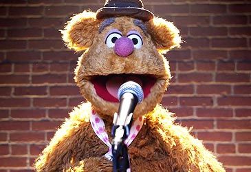 Which puppeteer voiced Fozzie Bear from 1976 to 2000?