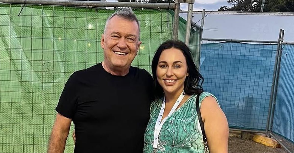 Jimmy Barnes introduces his long-lost biological daughter Katy Lee