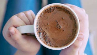 Recipe:<a href="http://kitchen.nine.com.au/2017/02/17/19/41/anti-inflammatory-hot-chocolate" target="_top" draggable="false">&nbsp;Anti-inflammatory hot chocolate</a>