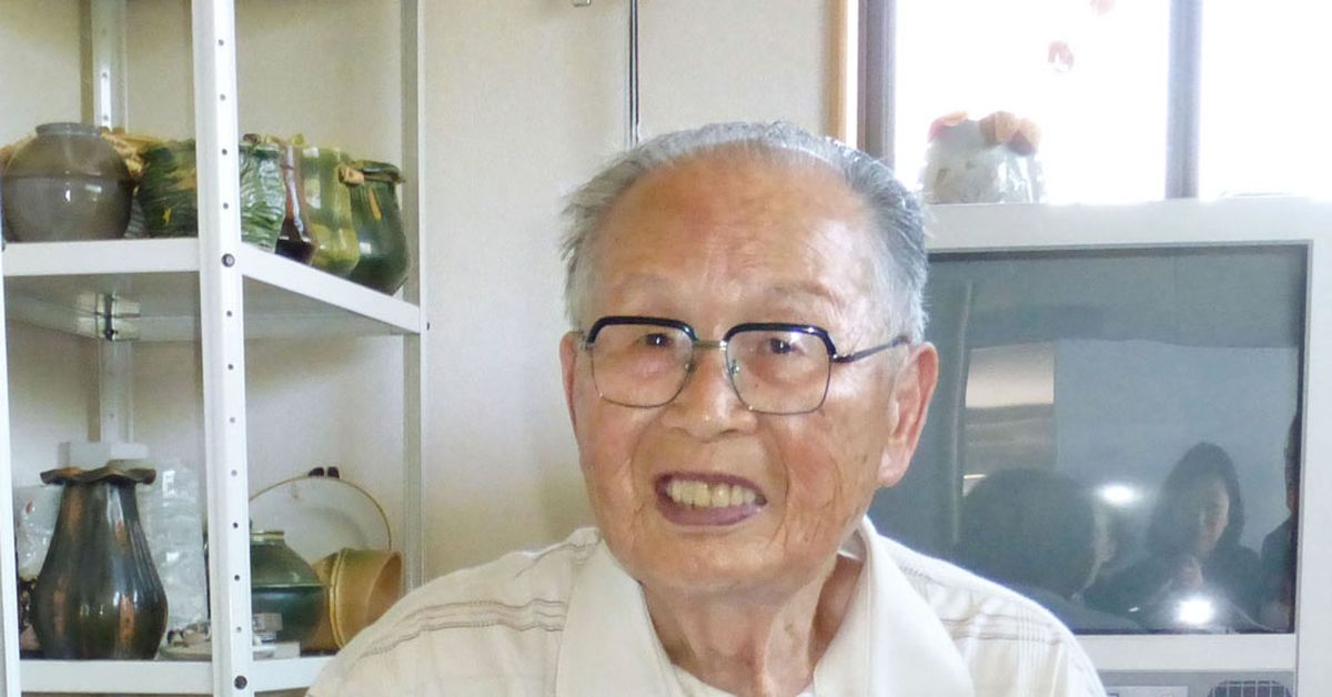 Japanese Man 96 Becomes World S Oldest College Graduate