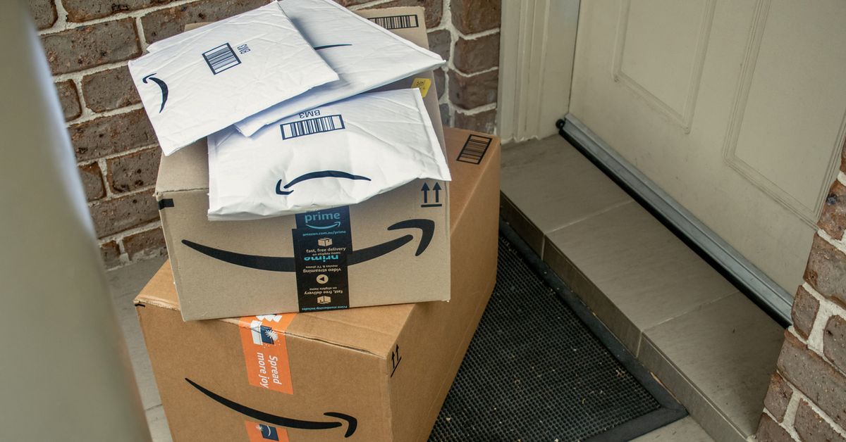 Australia Post warns of 'porch pirates' stealing Christmas parcels