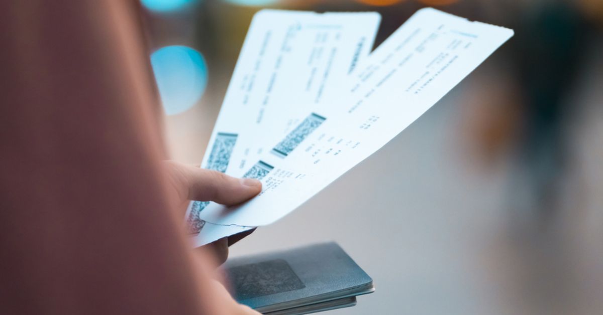 Why you should always print your boarding pass, travel expert warns