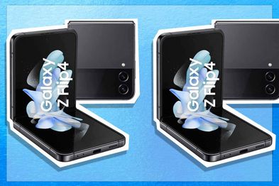 9PR: Samsung Galaxy Z Flip 4 5G, 256GB, Graphite