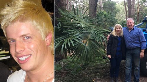 The parents of murdered Sydney man Matthew Leveson have taken a palm tree from his presumed burial site.(AAP, Twitter / @MarkLeveson)