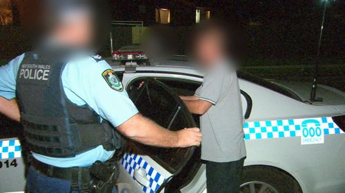 Teams of police target high-risk offenders. (9NEWS)