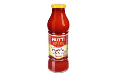 Both Mutti's Tomato Passata and Tomato Passata with Basil have the same salt levels.