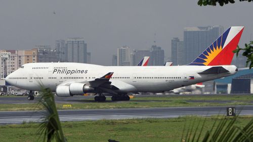Philippine Airlines jet returns to LAX after flames seen spurting from one engine