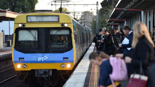 Victorian state government refuses $600m Turnbull government offer for Melbourne station 