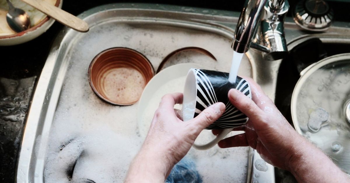 CHOICE tests dishwashing liquids Australia Best and worst revealed