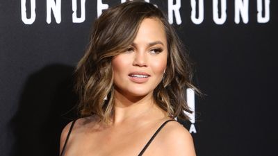 <p>Say hello to&nbsp;<a href="https://www.instagram.com/chrissyteigen/?hl=en" target="_blank" draggable="false">model Chrissy Teigen</a>, mama to baby Luna who may be the most adorable babe on the planet.</p>
