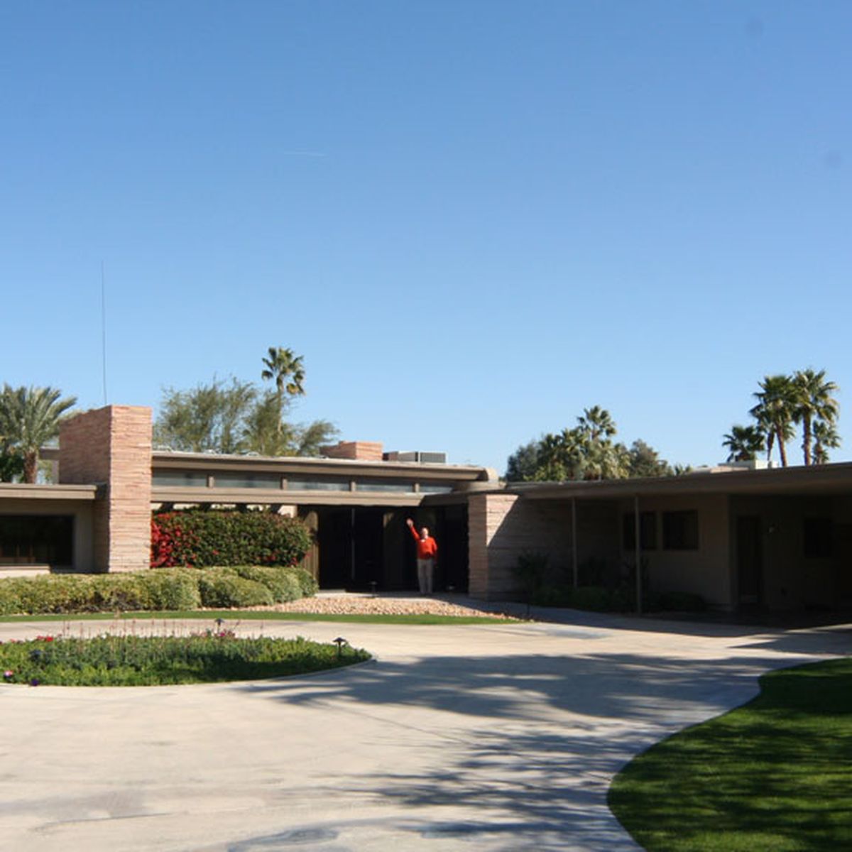 Twin Palms Frank Sinatra Estate - Visit Palm Springs