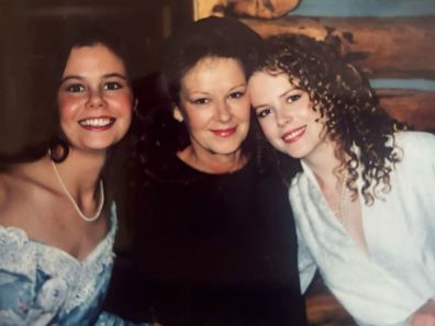Antonia Kidman and Nicole Kidman with their mother, Janelle Kidman