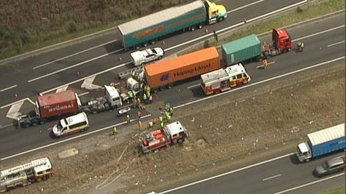 Northbound lanes of the motorway were closed after the accident. (9NEWS)