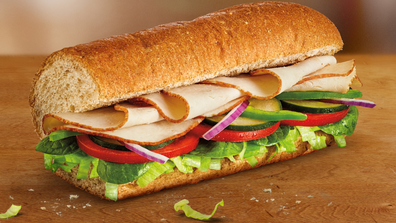 Subway: 6&quot; Turkey Sub on Wholewheat - 263 calories