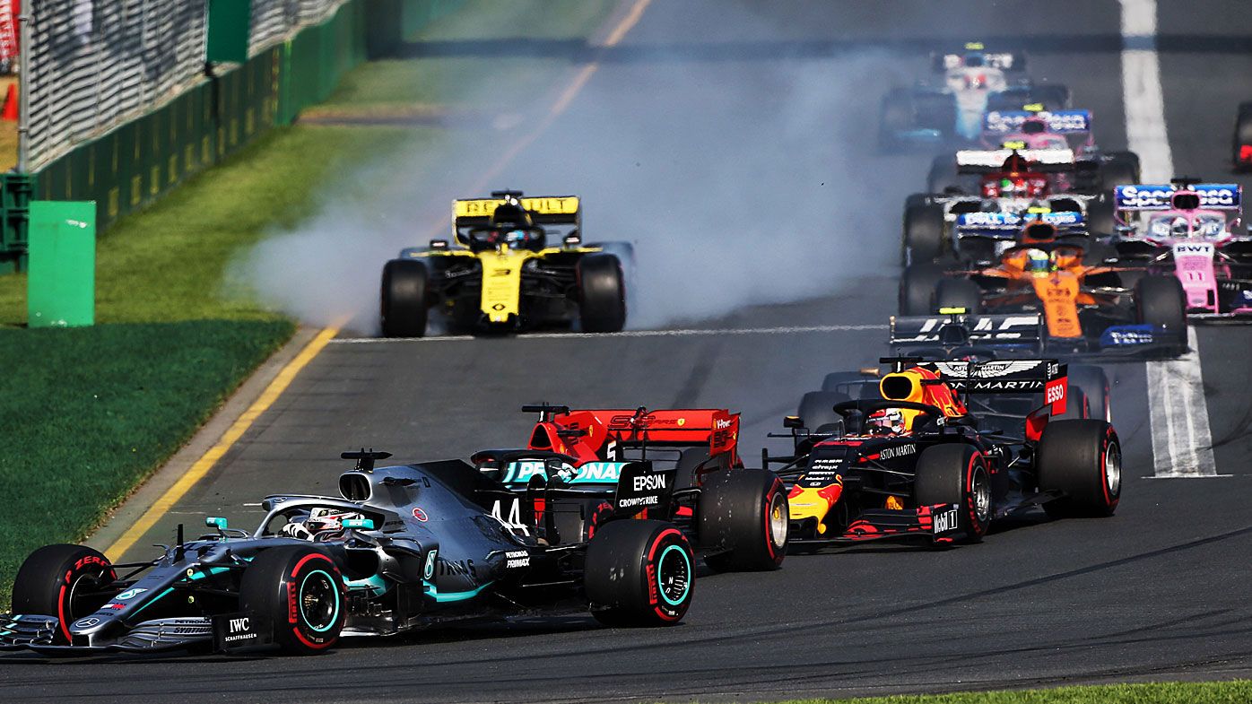 Daniel Ricciardo loses his front wing at the Australian Grand Prix