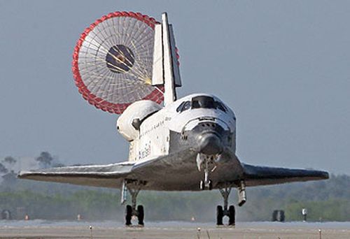 The NASA Space Shuttle's last flight lands in 2011. (Getty)