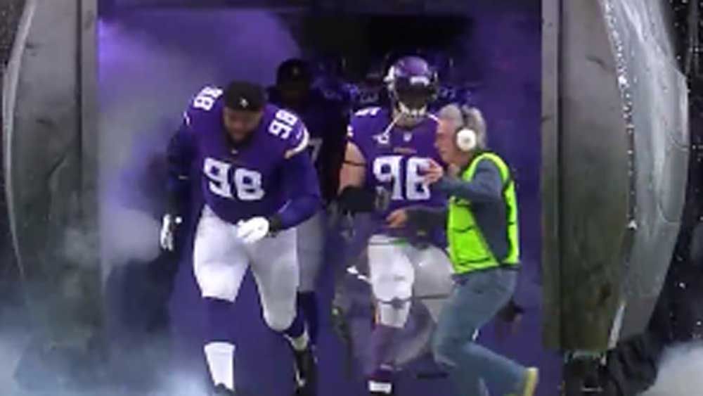 NFL: Sound technician gets bowled over by players