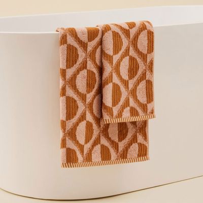 Vero jacquard bath towel: $15