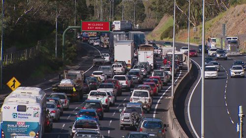 A serious crash has caused major delays on South Australia's South Eastern Freeway.