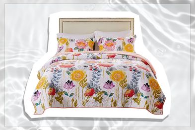 Greenland Home watercolour floral bed quilt set