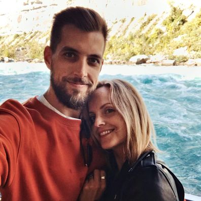 Mena Suvari, husband Michael Hope, pregnant, first baby