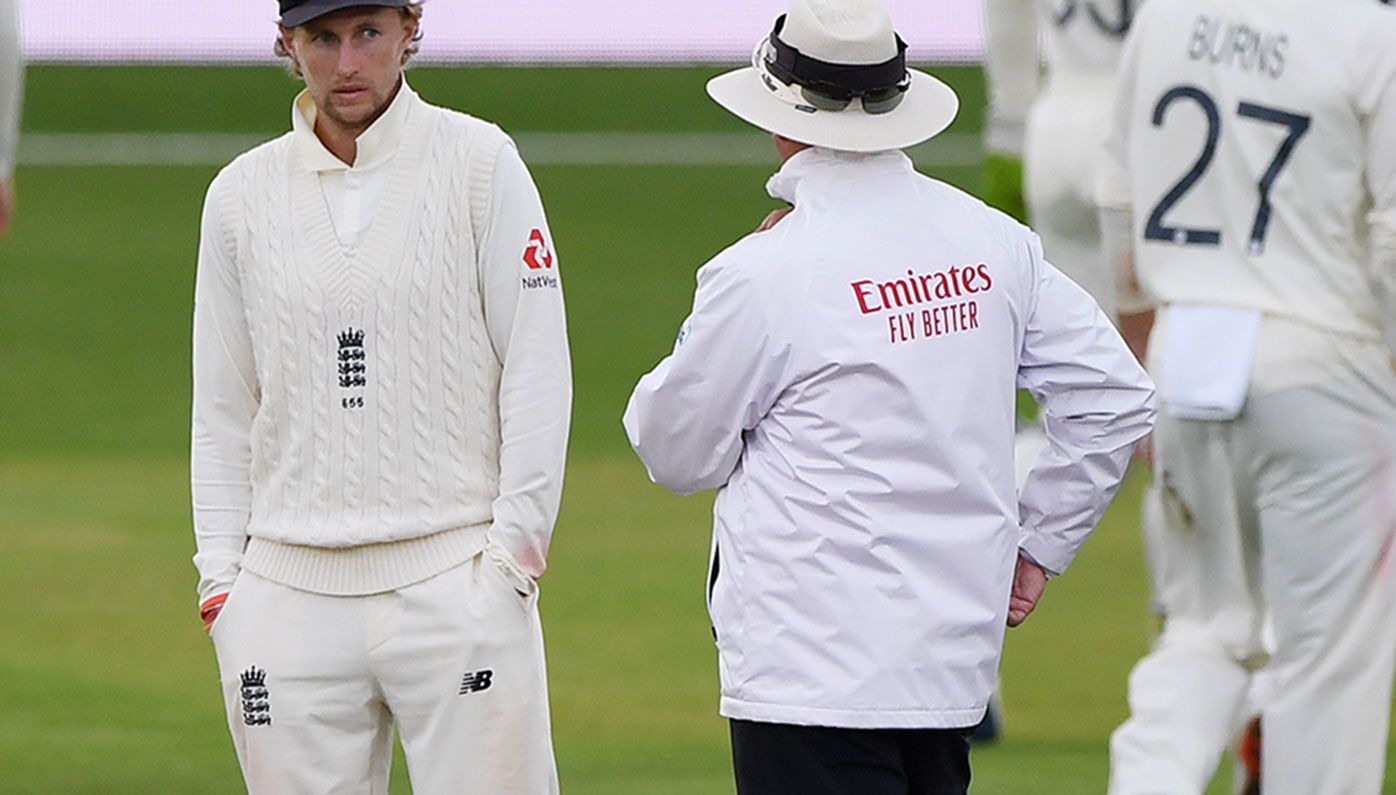 Umpires under fire for 'seriously dangerous' call in third Test between England and Pakistan