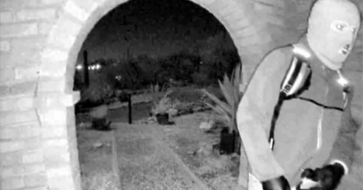 Chilling images of man on doorstep of US TV anchor's missing mum