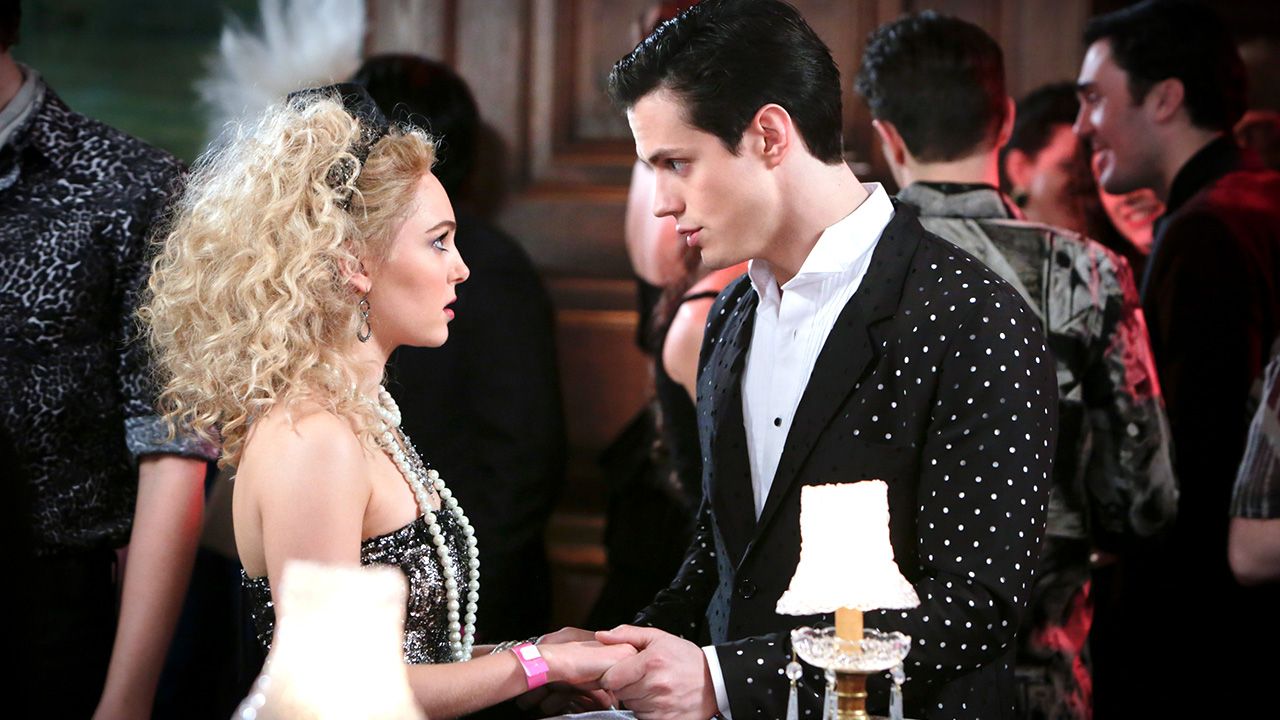 Лорел холломан 1995. Поцелуйчик фильм 2009. Scene: first time for everything. Келли хантер приручи меня. First time for everything.