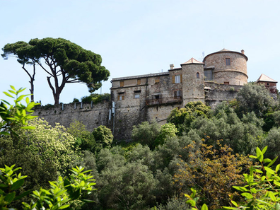 Kourtney and Travis are set to wed at the Castello Brown castle.