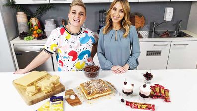 Jane de Graaff and Britt Cohen try the chocolate bar dessert trend