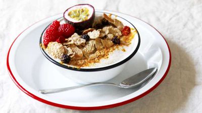 Recipe:&nbsp;<a href="http://kitchen.nine.com.au/2017/02/06/17/22/whipped-cinnamon-yogurt-bowl-with-turmeric-and-forest-berry-crunch" target="_top" draggable="false">Whipped cinnamon yogurt bowl with turmeric, oats and raspberries</a>