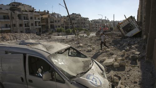 Missiles blast Aleppo as Syria army readies ground assault