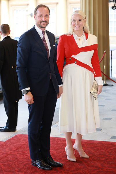 Norwegian royals arrive for reception