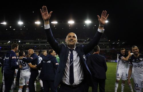 Melbourne Victory coach Kevin Muscat celebrates. (AAP)