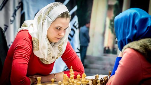 Iranian chess player 'not myself' with hijab on