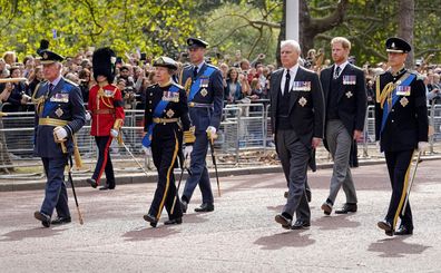 Принц Хари и принц Андрю пропускат официално събитие преди погребението на кралицата
