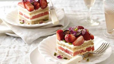 <strong>Strawberry and watermelon cake</strong>