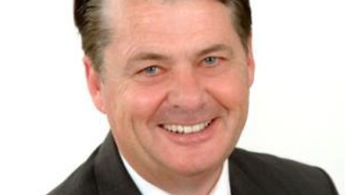 Sydney council candidate Victor Tagg pleads guilty to assaulting Ryde Mayor Bill Pickering