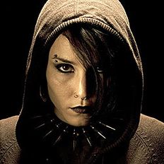 Noomi Rapace in Millenium trilogy promotional image (ZDF)