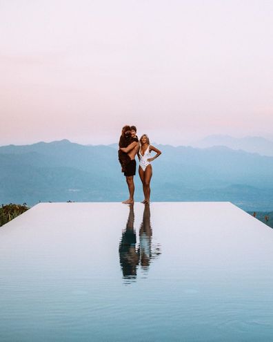 Travel bloggers Jack Morris and Lauren Bullen slammed for bragging about luxurious self-isolation lifestyle.
