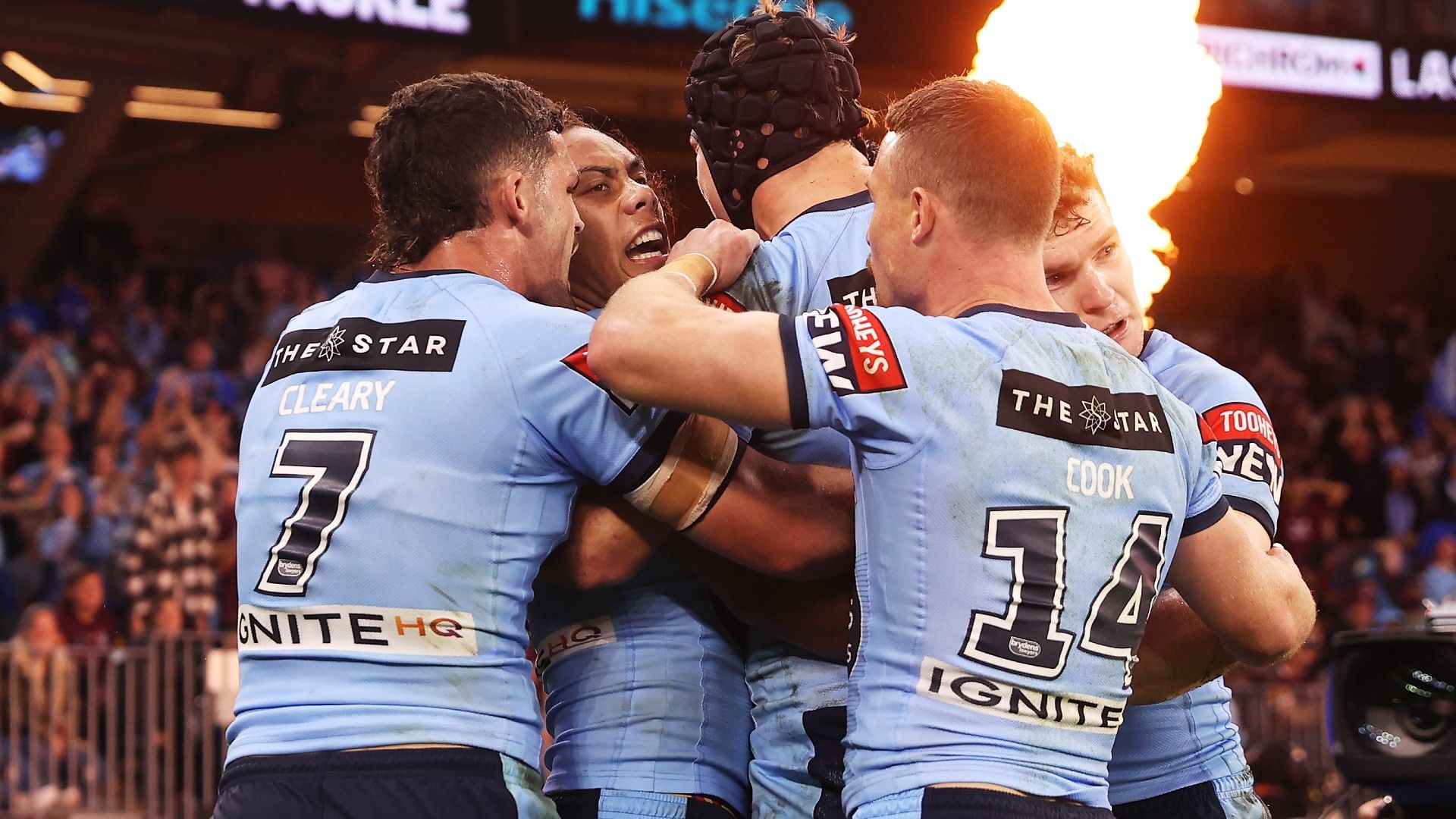 Kết quả trực tiếp của trận State of Origin 2022 trận 2: NSW Blues chiến thắng sẽ có một đêm để nhớ đời. Hãy xem hình ảnh để chiêm ngưỡng những pha bóng đẹp nhất của trận đấu này.