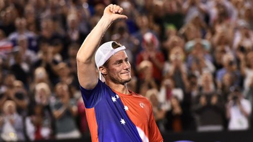 Lleyton Hewitt farewells the crowd at Rod Laver arena one last time. (AAP)