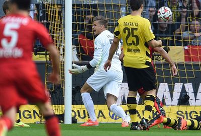 <b>Australian goalkeeper Mitch Langerak grabbed an unwanted slice of history when he conceded the fastest goal in Germany’s first division, the Bundesliga.</b><br/><br/>Langerak’s Borussia Dortmund made the worst possible start against rivals Bayer Leverkusen when the visitors opened the scoring with only nine seconds on the clock.<br/><br/>Leverkusen needed only four passes to slice through the home defence and set up Karim Bellarabi to shoot past Langerak.<br/><br/>But the record goal pales in comparison to the following kick-off attempts …