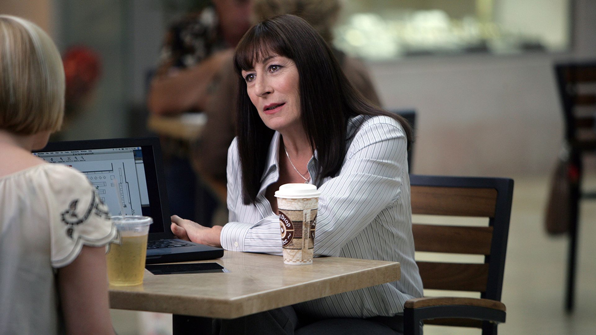 Медиум постер. Медиум закончился. Медиум закончился. Медиум закончился. Медиум закончился.