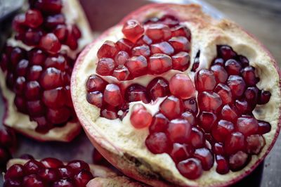 <strong>Pomegranates</strong>