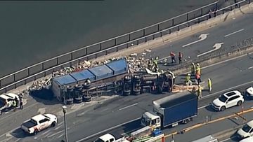 Truck roll-over at Albion
