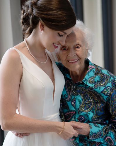 Texas bride has pre-wedding photoshoot with grandmother before she died